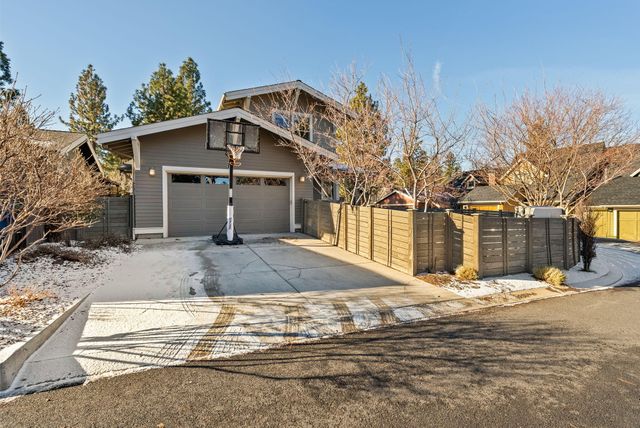 2336 NW Lolo Drive, Bend, OR 97703