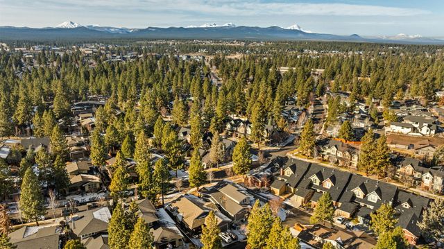2336 NW Lolo Drive, Bend, OR 97703