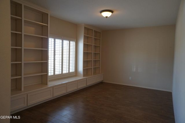 6693 Capitan Ridge Ridge, El Paso, TX 79912