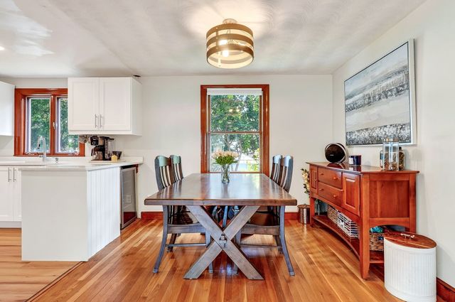6 Sprucewood Rd, Wilmington, MA 01887
