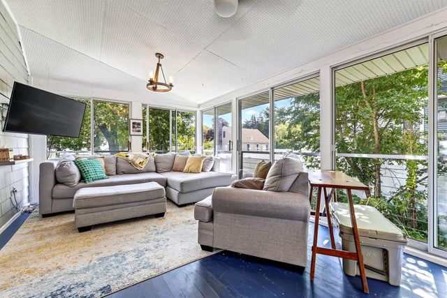 6 Sprucewood Rd, Wilmington, MA 01887