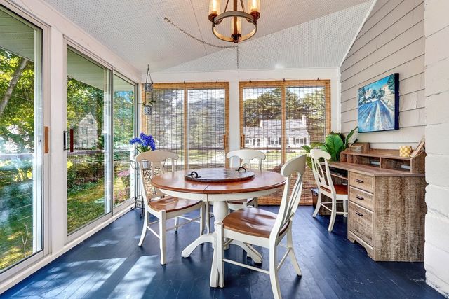6 Sprucewood Rd, Wilmington, MA 01887
