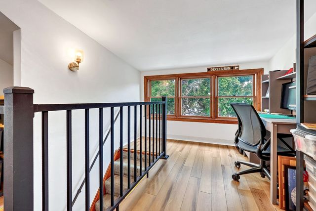 6 Sprucewood Rd, Wilmington, MA 01887