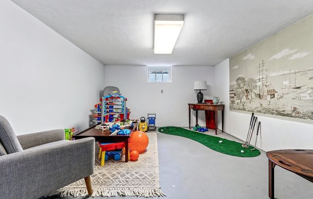 6 Sprucewood Rd, Wilmington, MA 01887