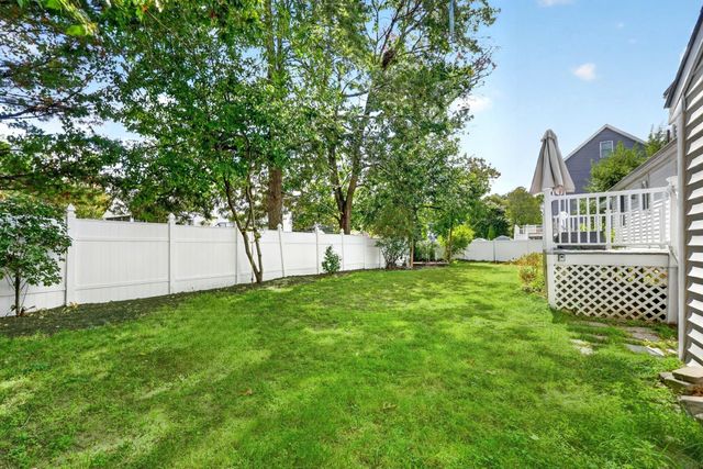 6 Sprucewood Rd, Wilmington, MA 01887