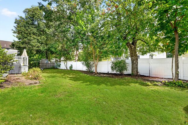 6 Sprucewood Rd, Wilmington, MA 01887