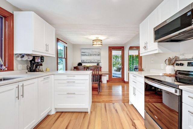 6 Sprucewood Rd, Wilmington, MA 01887
