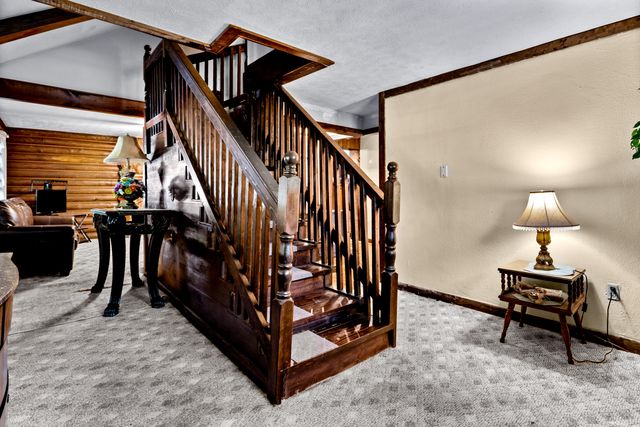 946 E Lakeshore Drive, Burnside, KY 42519