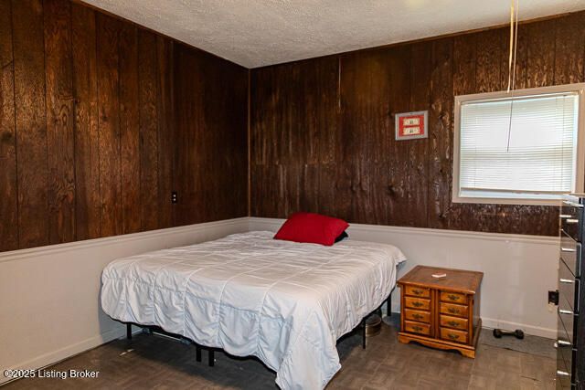 2323 Seneca Dr, Madison, IN 47250