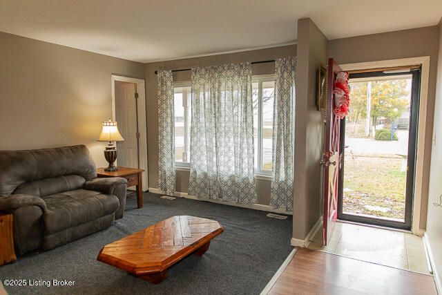 2323 Seneca Dr, Madison, IN 47250