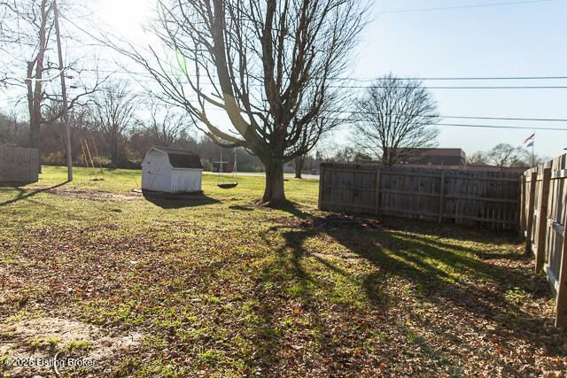 2323 Seneca Dr, Madison, IN 47250