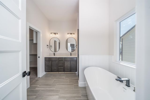 4949 N Emerald Ct., Maize, KS 67101