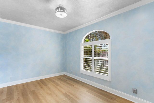 2 Fairway Drive, Boynton Beach, FL 33436