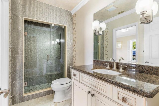 2 Fairway Drive, Boynton Beach, FL 33436