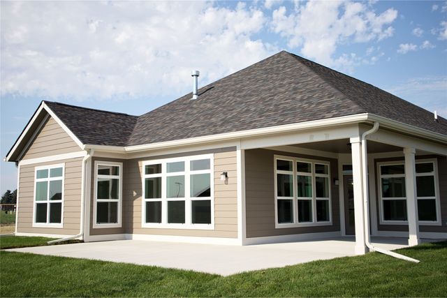 548 NW Creekside Drive, Waukee, IA 50263