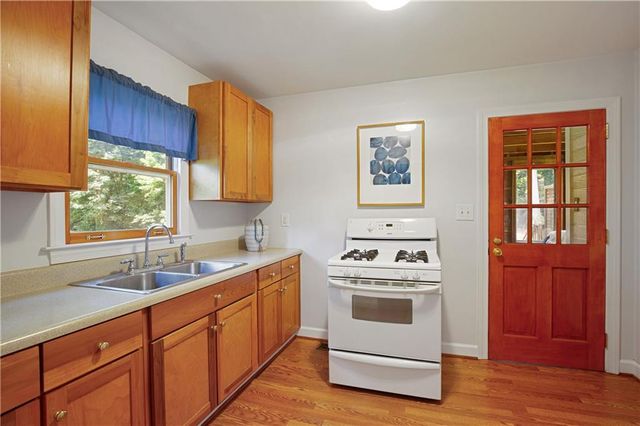 515 Scott Circle, Decatur, GA 30033