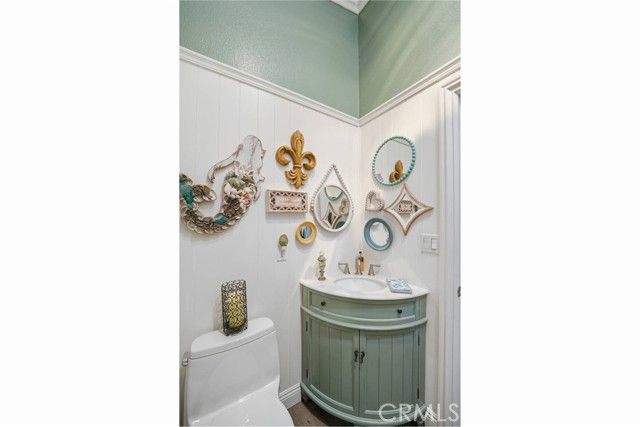 3 Saratoga, Newport Beach, CA 92660