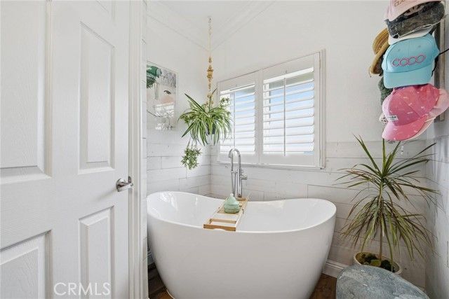 3 Saratoga, Newport Beach, CA 92660