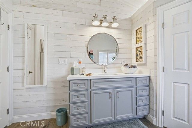 3 Saratoga, Newport Beach, CA 92660