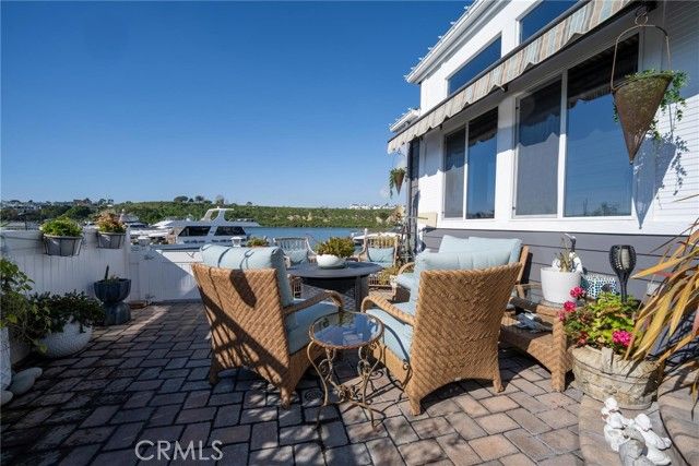 3 Saratoga, Newport Beach, CA 92660