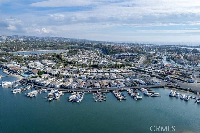 3 Saratoga, Newport Beach, CA 92660