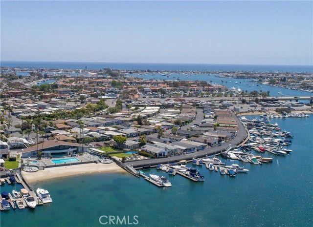 3 Saratoga, Newport Beach, CA 92660