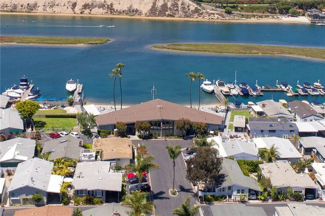 3 Saratoga, Newport Beach, CA 92660