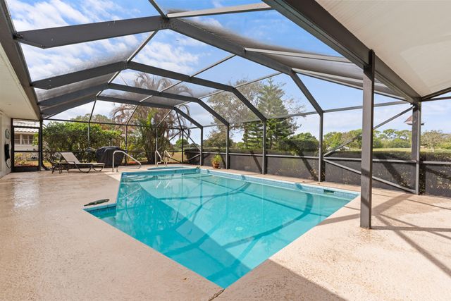 2802 SE Pine Valley Street, Port St. Lucie, Port St Lucie, FL 34952