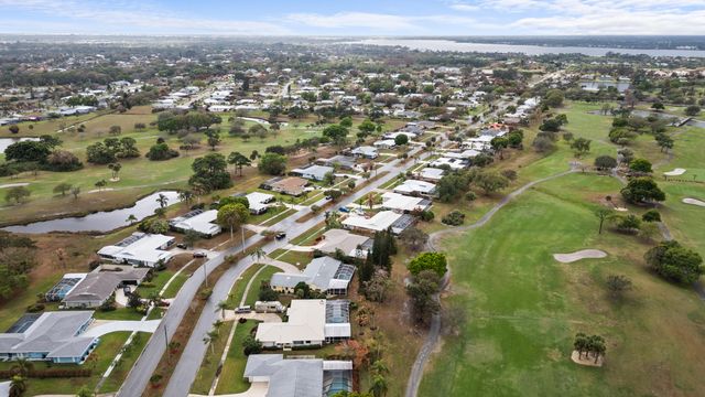 2802 SE Pine Valley Street, Port St. Lucie, Port St Lucie, FL 34952