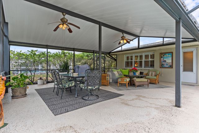 2802 SE Pine Valley Street, Port St. Lucie, Port St Lucie, FL 34952