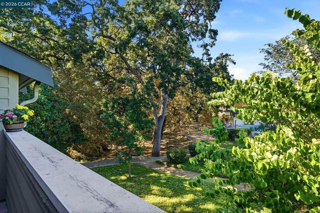 700 Suntree Ln 711, Pleasant Hill, CA 94523