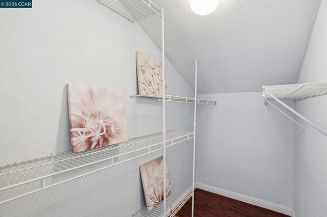 700 Suntree Ln 711, Pleasant Hill, CA 94523