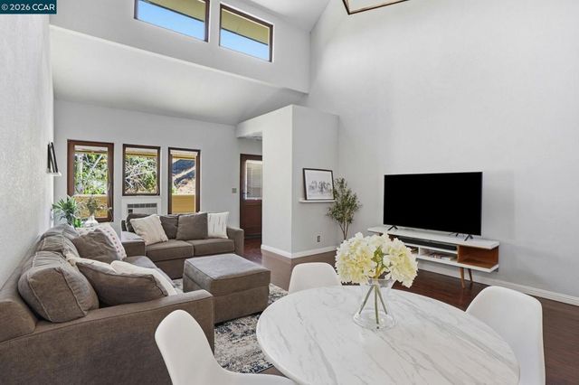 700 Suntree Ln 711, Pleasant Hill, CA 94523