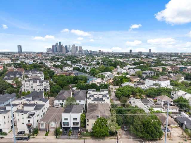 1824 Vermont Street, Houston, TX 77006