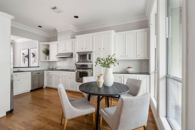 1824 Vermont Street, Houston, TX 77006