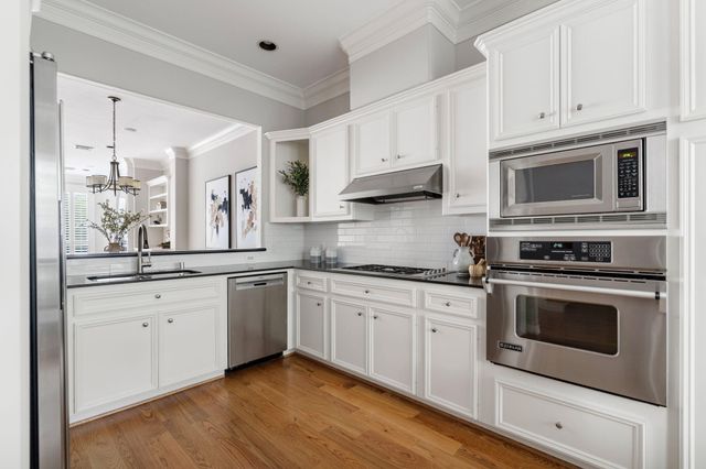 1824 Vermont Street, Houston, TX 77006