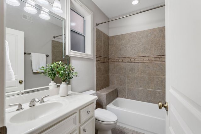 1824 Vermont Street, Houston, TX 77006