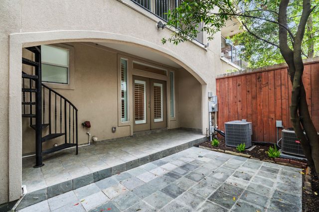 1824 Vermont Street, Houston, TX 77006