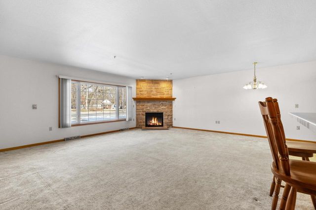 4225 W Grange AVENUE, Greenfield, WI 53221