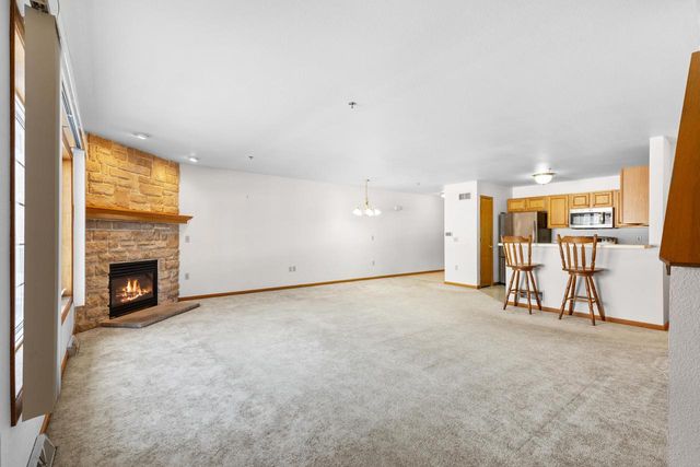 4225 W Grange AVENUE, Greenfield, WI 53221