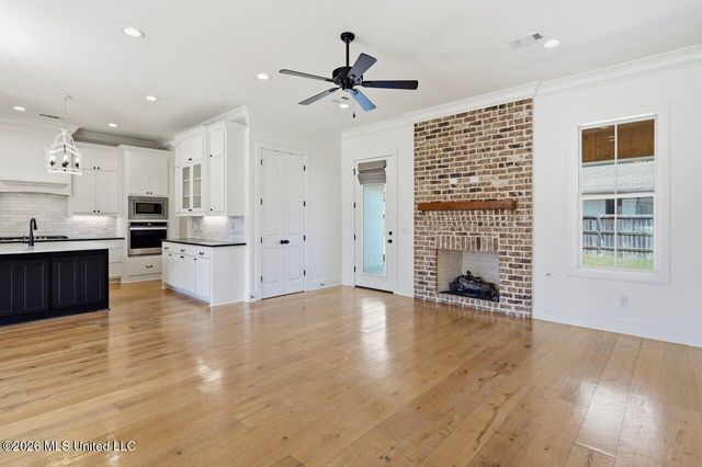 1310 Ballast Way, Brandon, MS 39047