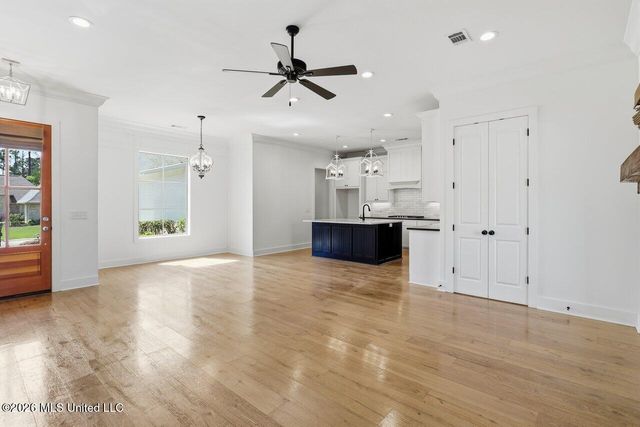 1310 Ballast Way, Brandon, MS 39047