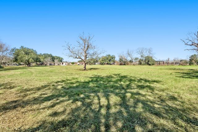 000 2nd Street, Manvel, TX 77578