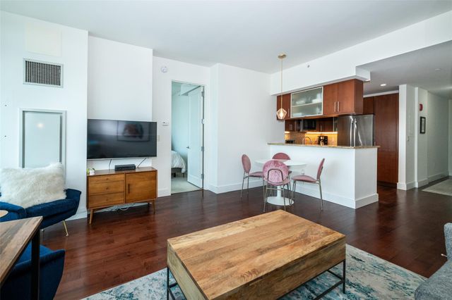 175 Huguenot Street 2804, New Rochelle, NY 10801