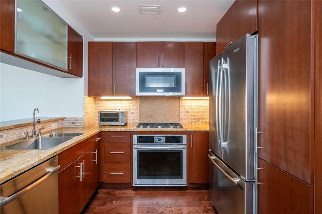 175 Huguenot Street 2804, New Rochelle, NY 10801