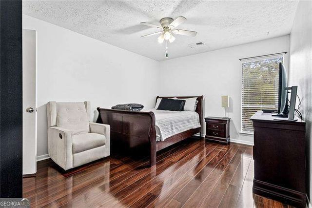 1129 Roselawn Lane SE, Marietta, GA 30067