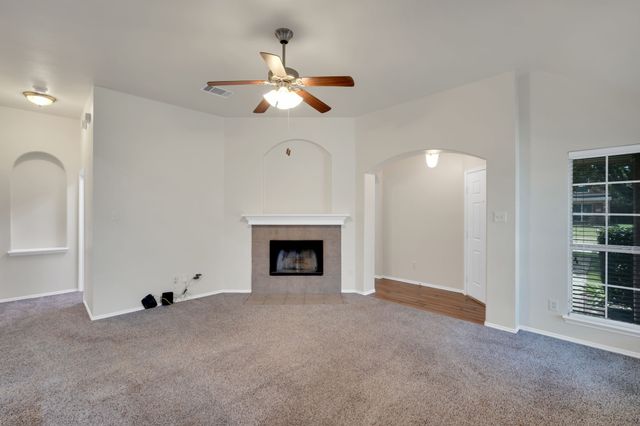 201 Old Settlers Trail, Waxahachie, TX 75167