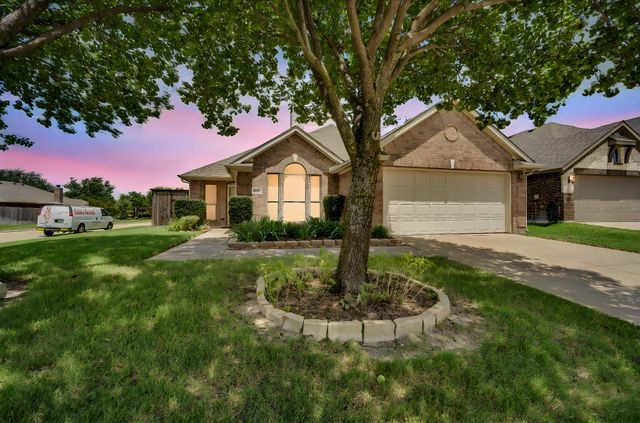 201 Old Settlers Trail, Waxahachie, TX 75167