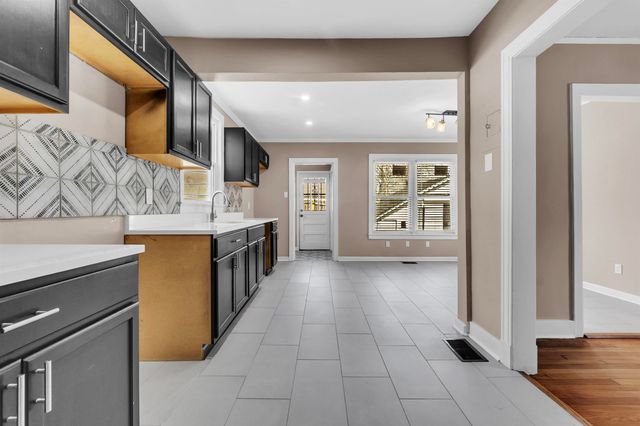 1824 LYNDALE AVE, Memphis, TN 38107