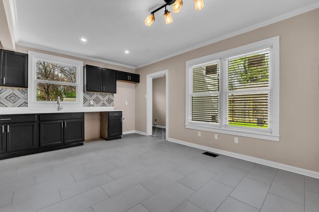 1824 LYNDALE AVE, Memphis, TN 38107